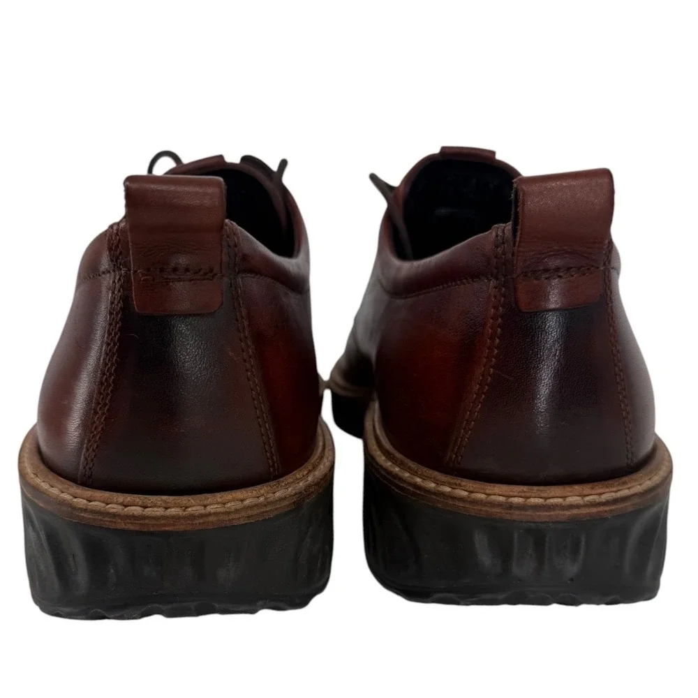 Ecco mens st